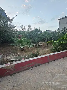 Satılır 5 otaqlı həyət evi 240 m²