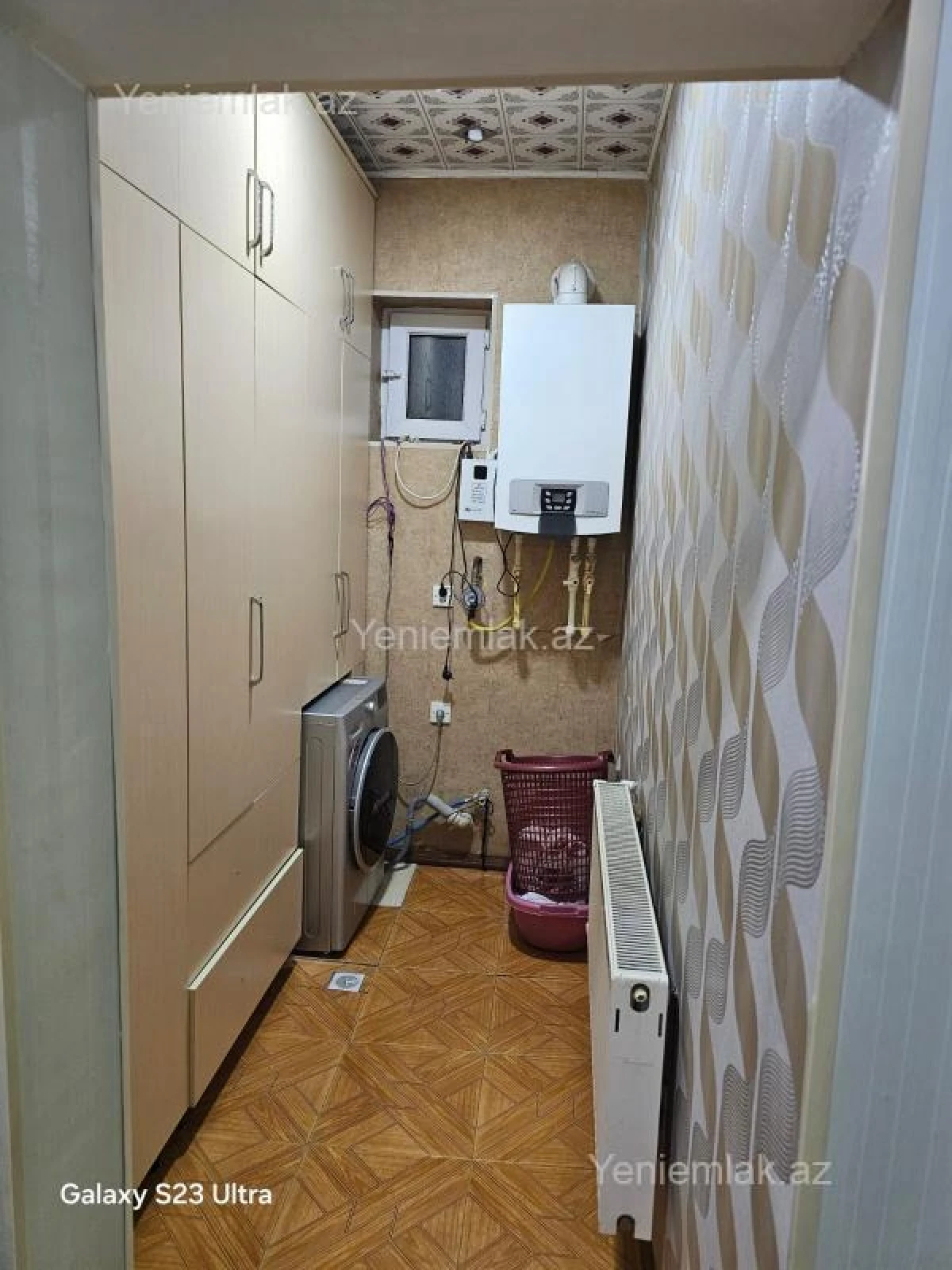 Satılır 5 otaqlı həyət evi 240 m²