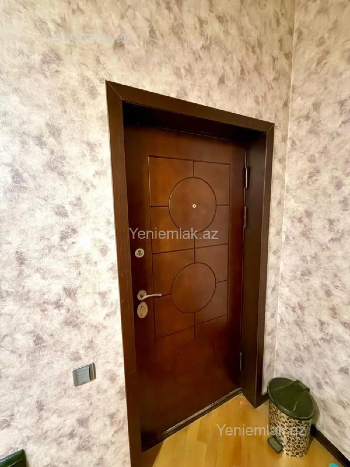 Satılır 3 otaqlı yeni tikili 135 m²