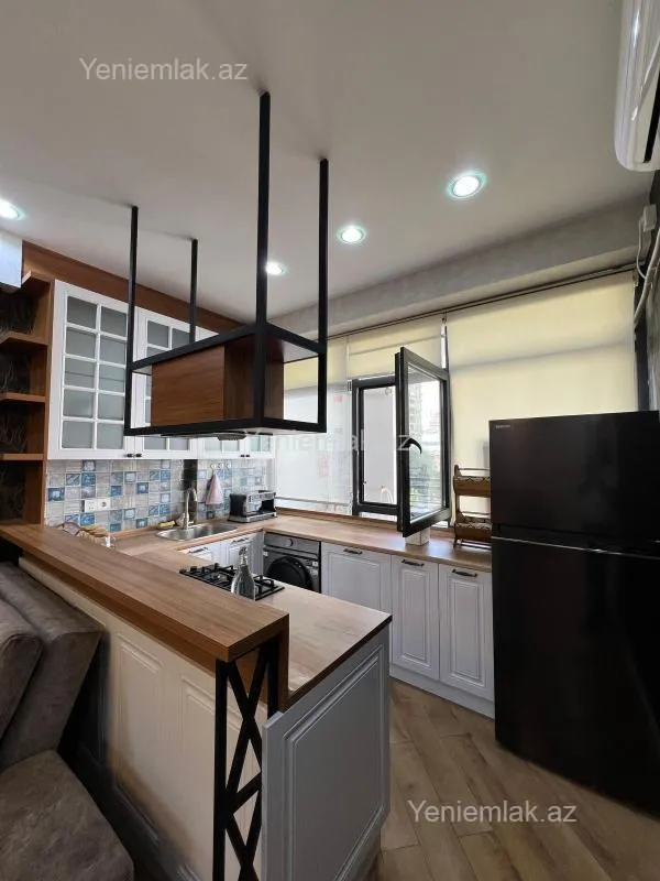 Satılır 3 otaqlı yeni tikili 86 m²
