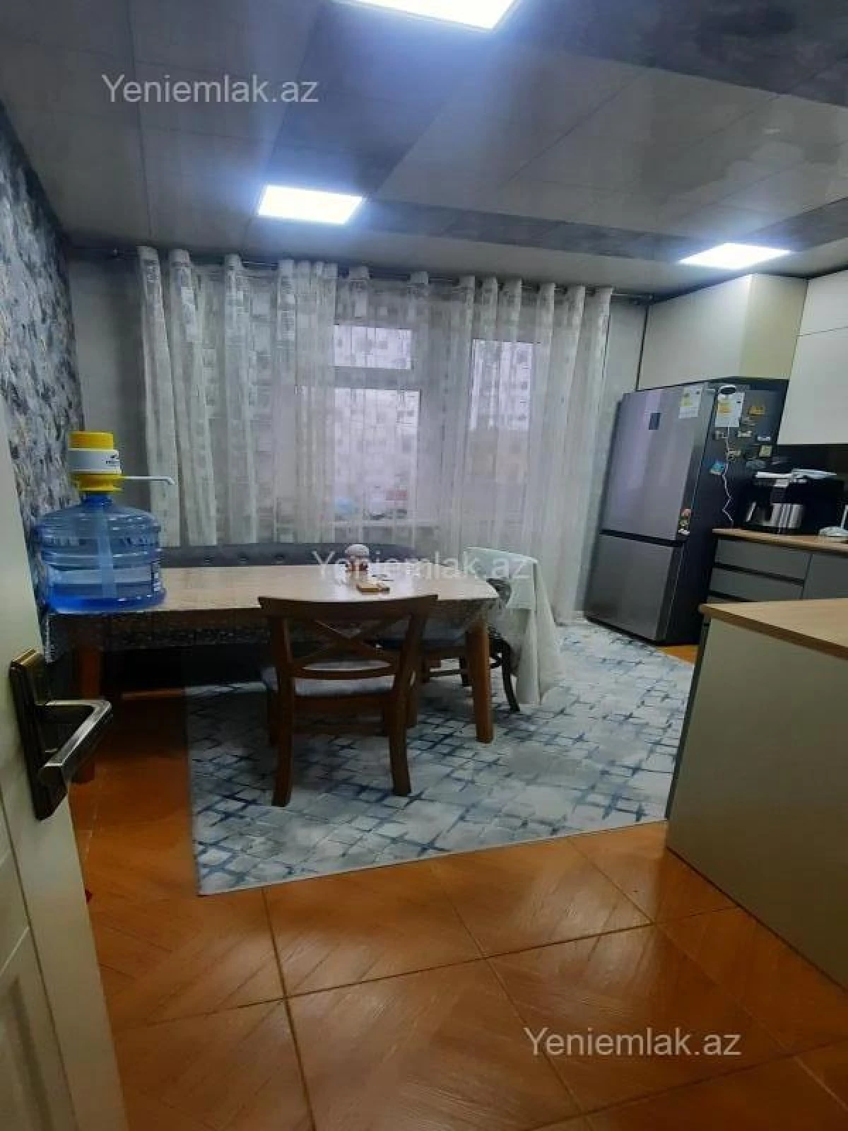 Satılır 3 otaqlı köhnə tikili 85 m²