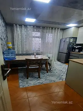 Satılır 3 otaqlı köhnə tikili 85 m²
