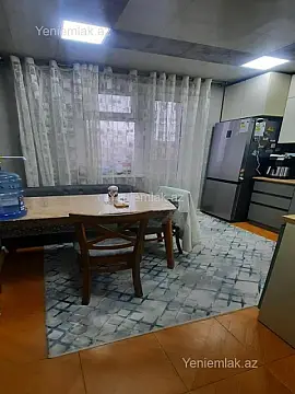 Satılır 3 otaqlı köhnə tikili 85 m²