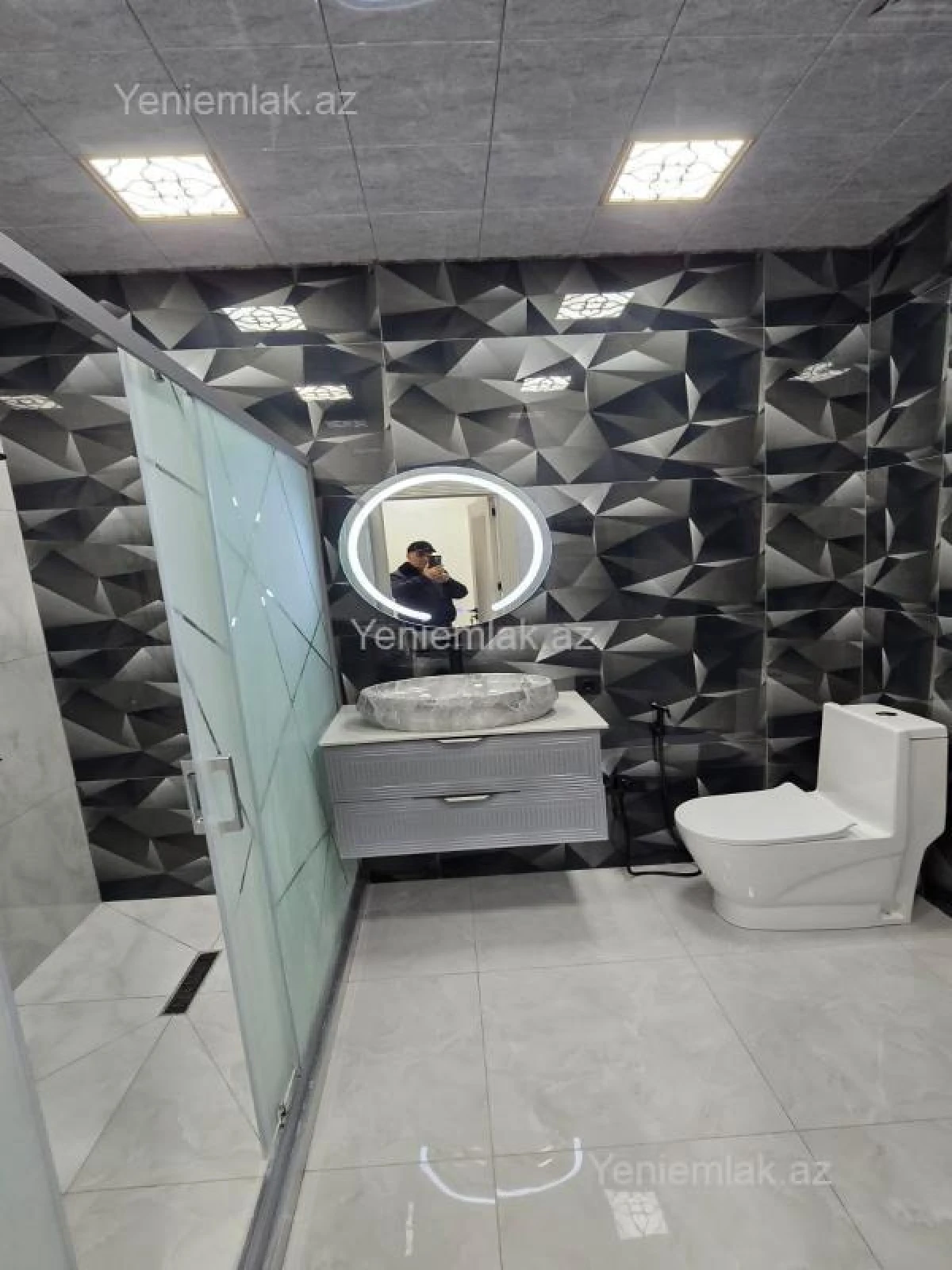 Satılır 3 otaqlı yeni tikili 136 m²