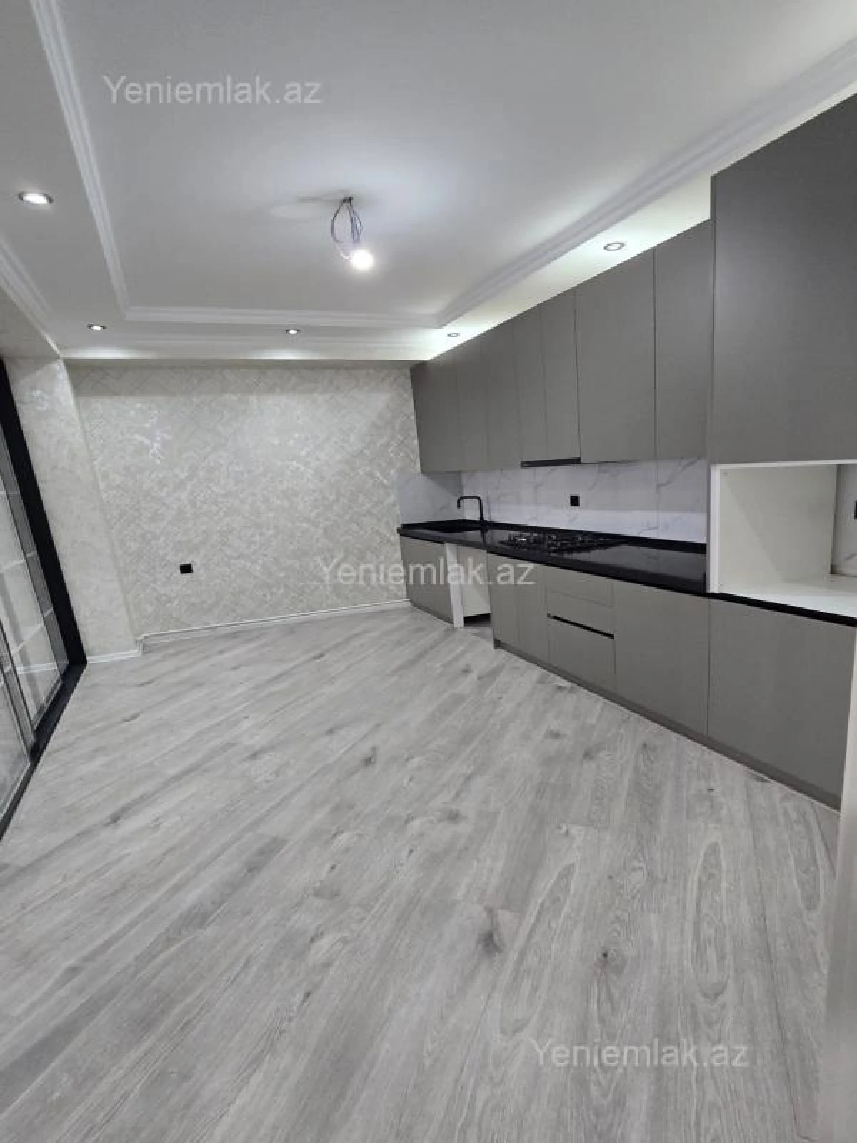 Satılır 3 otaqlı yeni tikili 136 m²