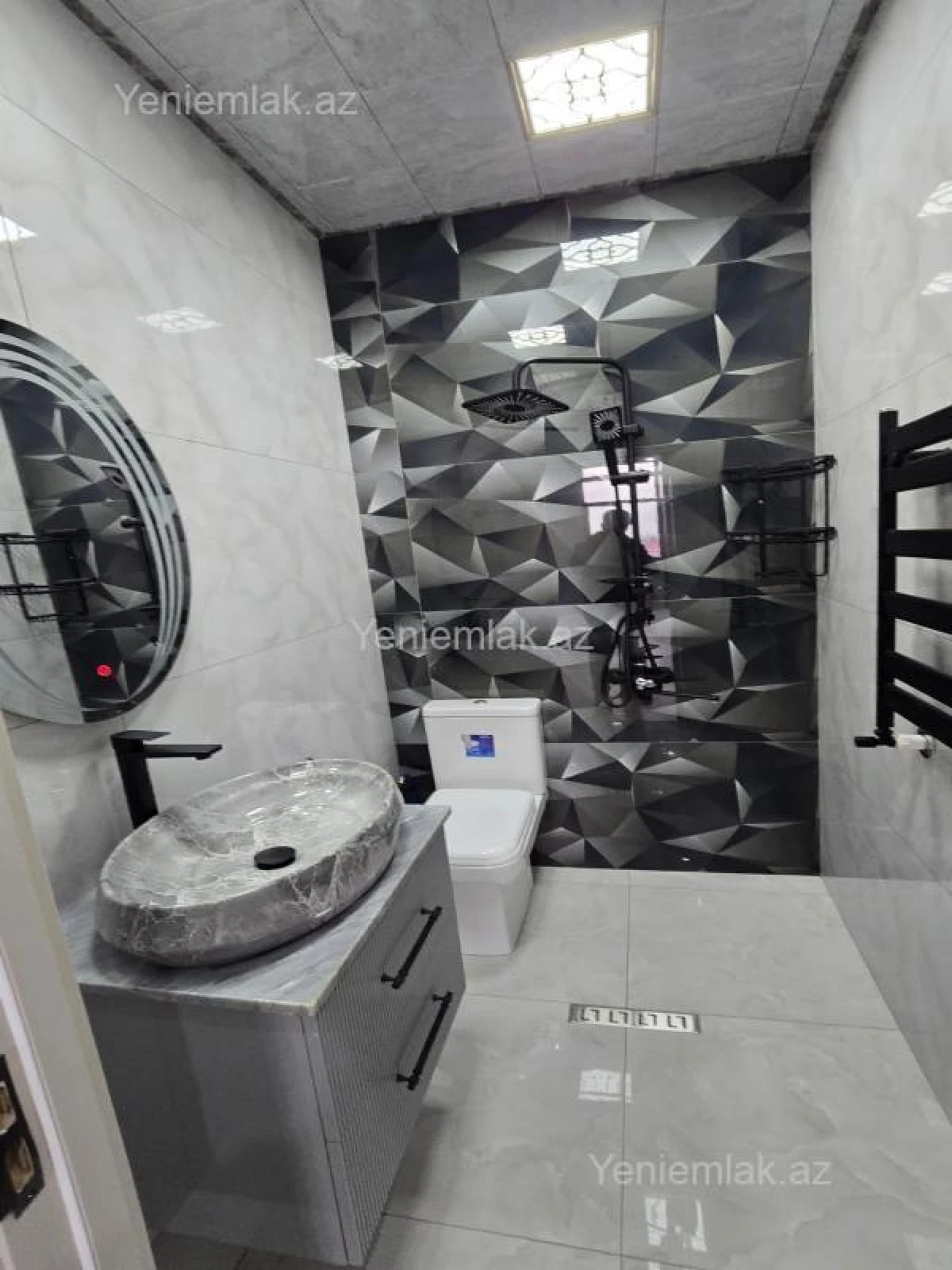 Satılır 3 otaqlı yeni tikili 136 m²