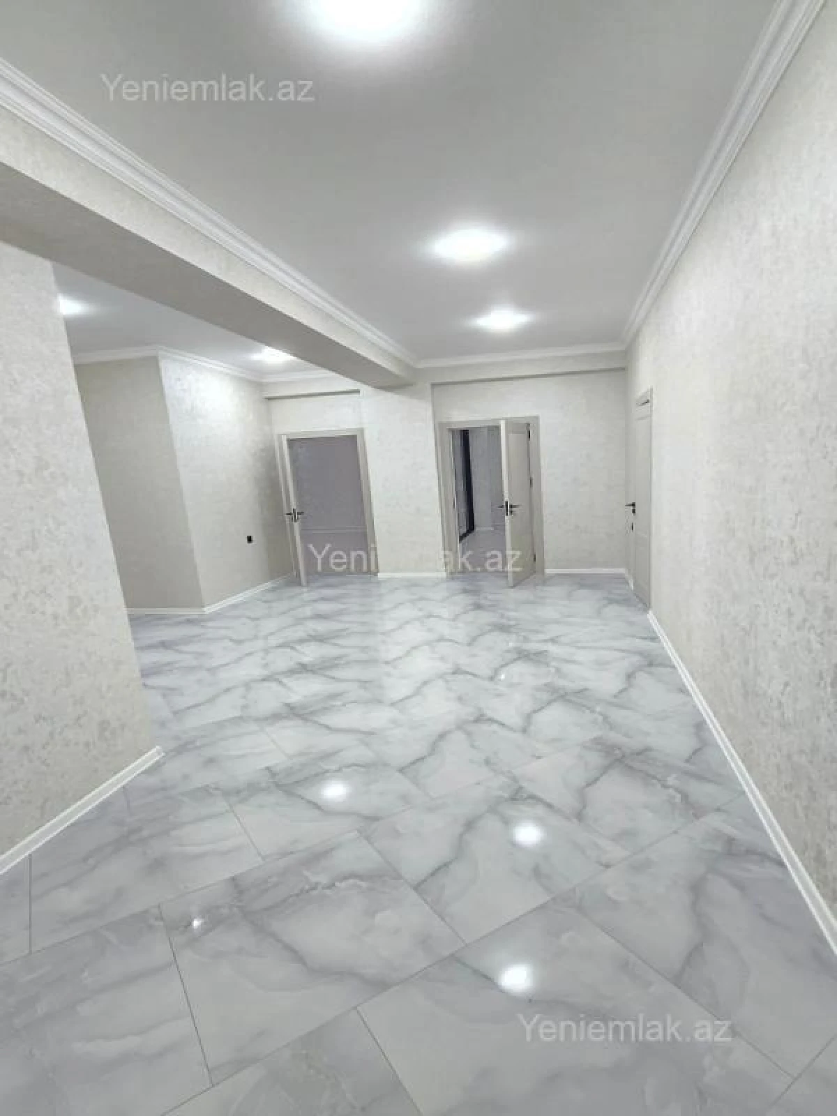Satılır 3 otaqlı yeni tikili 136 m²