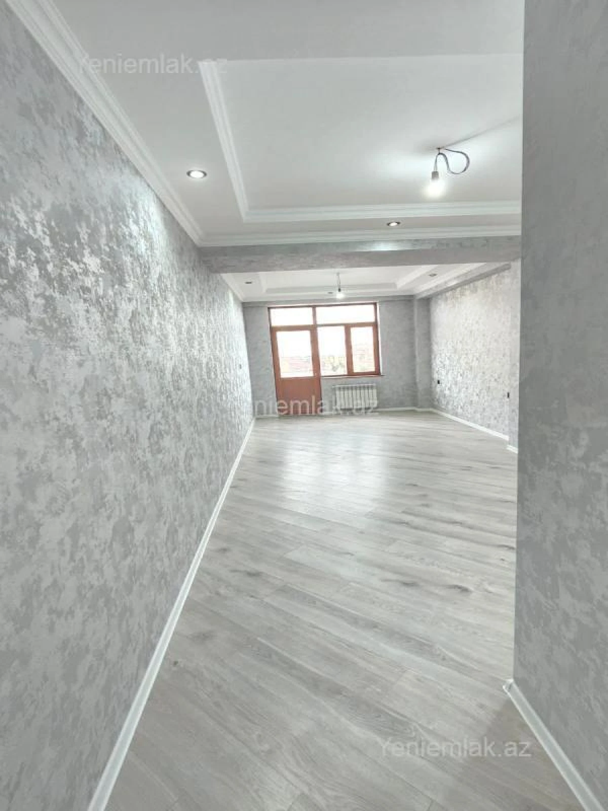 Satılır 3 otaqlı yeni tikili 136 m²