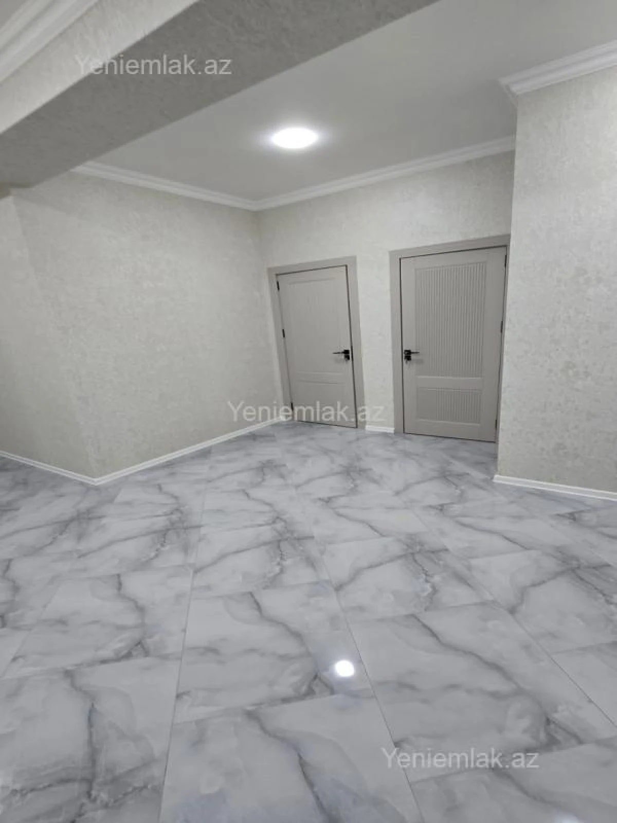 Satılır 3 otaqlı yeni tikili 136 m²