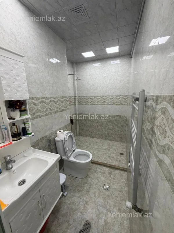 Satılır 4 otaqlı yeni tikili 147 m²