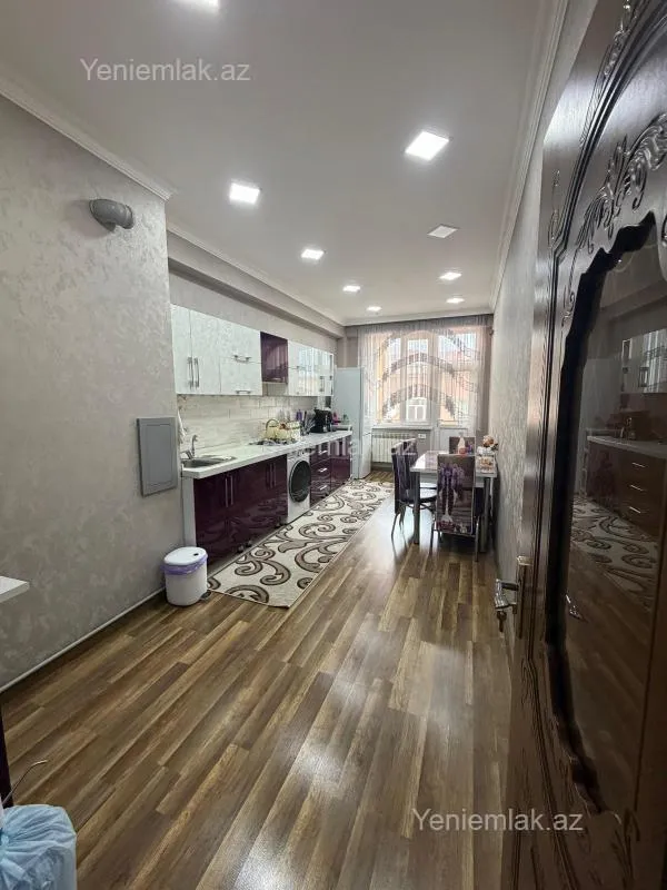 Satılır 4 otaqlı yeni tikili 147 m²