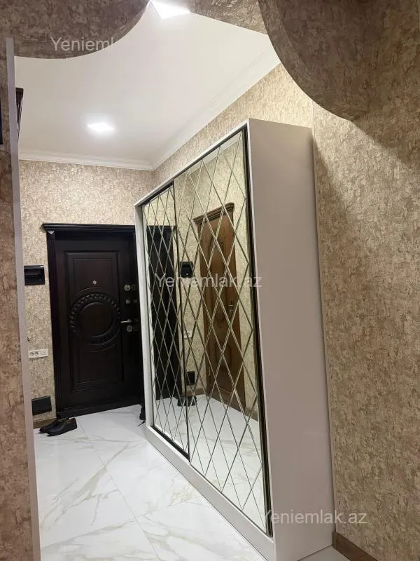 Satılır 4 otaqlı yeni tikili 147 m²