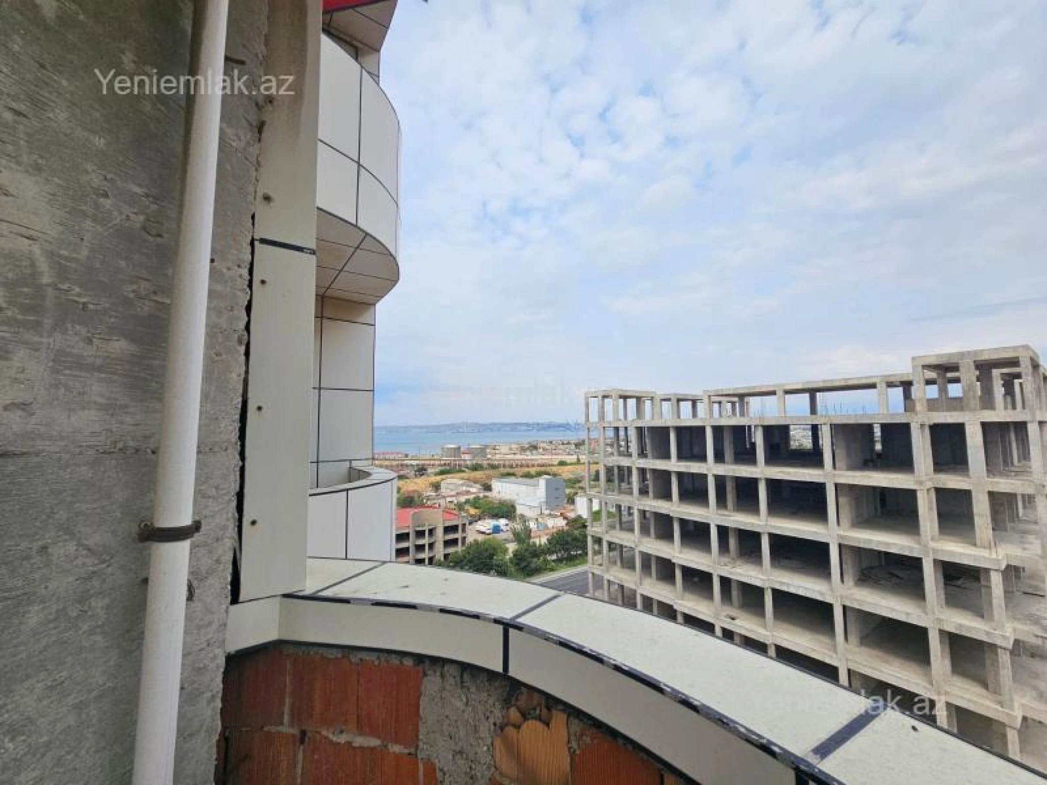 Satılır 3 otaqlı yeni tikili 133 m²