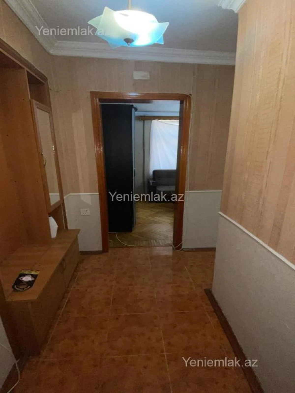 Satılır 1 otaqlı köhnə tikili 35 m²