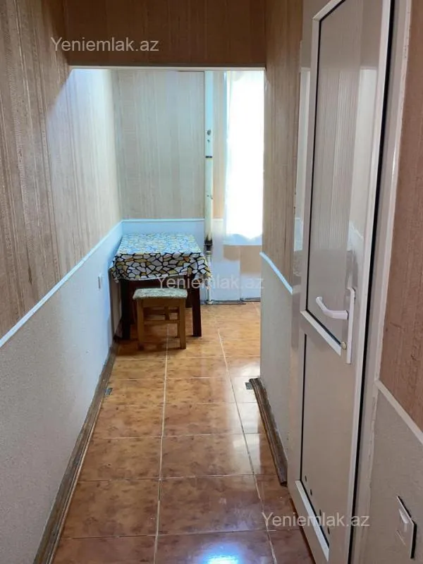 Satılır 1 otaqlı köhnə tikili 35 m²