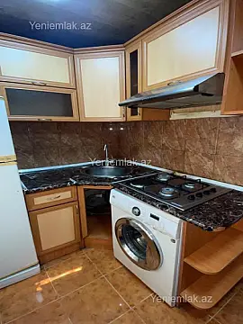 Satılır 1 otaqlı köhnə tikili 35 m²