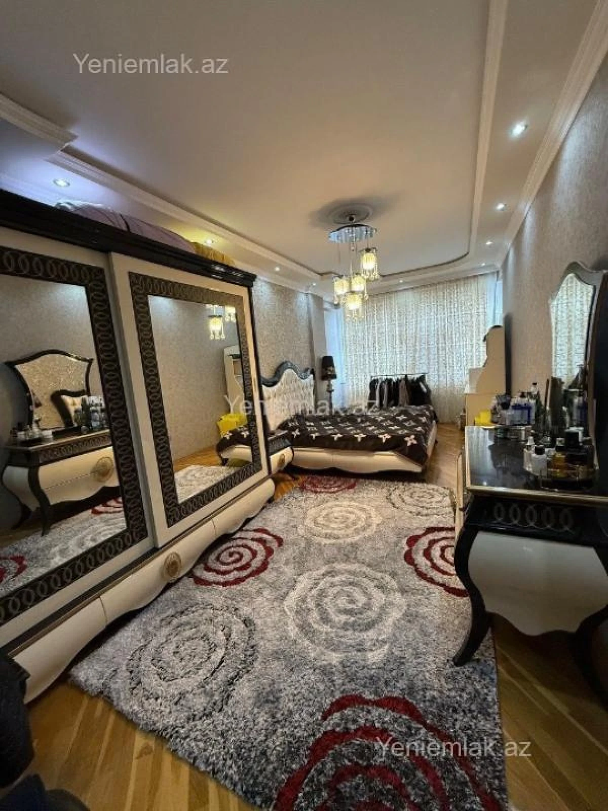 Satılır 3 otaqlı yeni tikili 145 m²