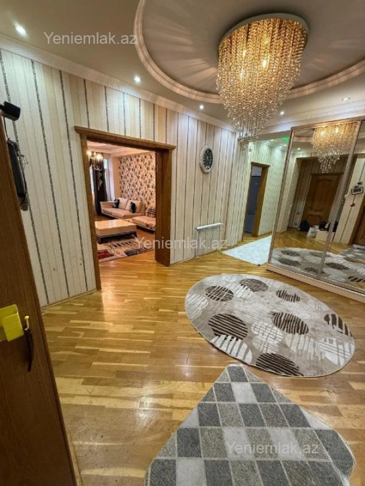 Satılır 3 otaqlı yeni tikili 145 m²