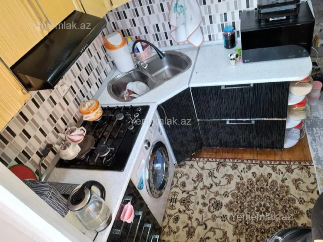 Satılır 3 otaqlı köhnə tikili 70 m²