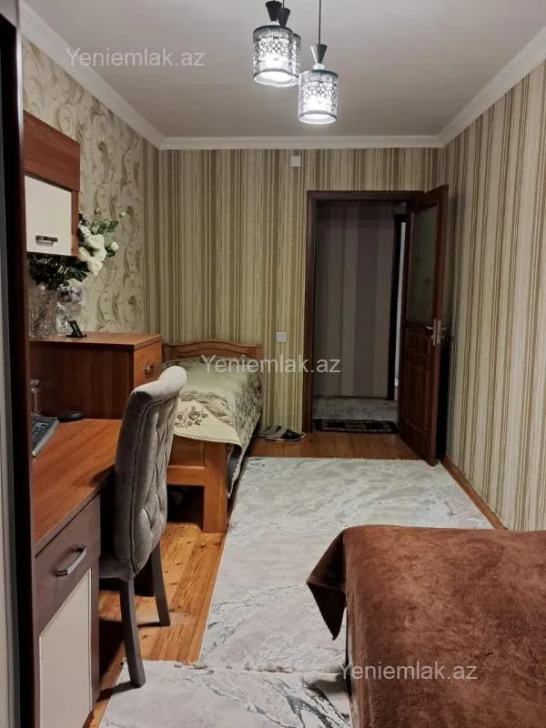 Satılır 3 otaqlı köhnə tikili 70 m²