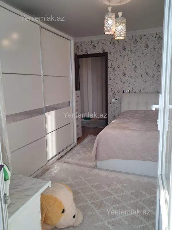 Satılır 3 otaqlı köhnə tikili 70 m²