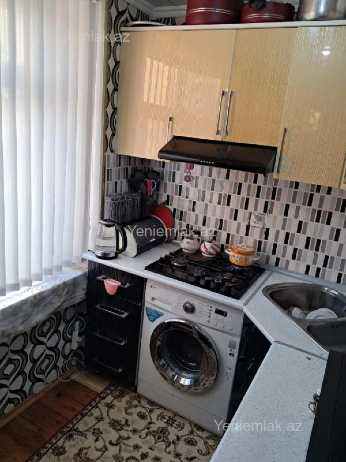 Satılır 3 otaqlı köhnə tikili 70 m²