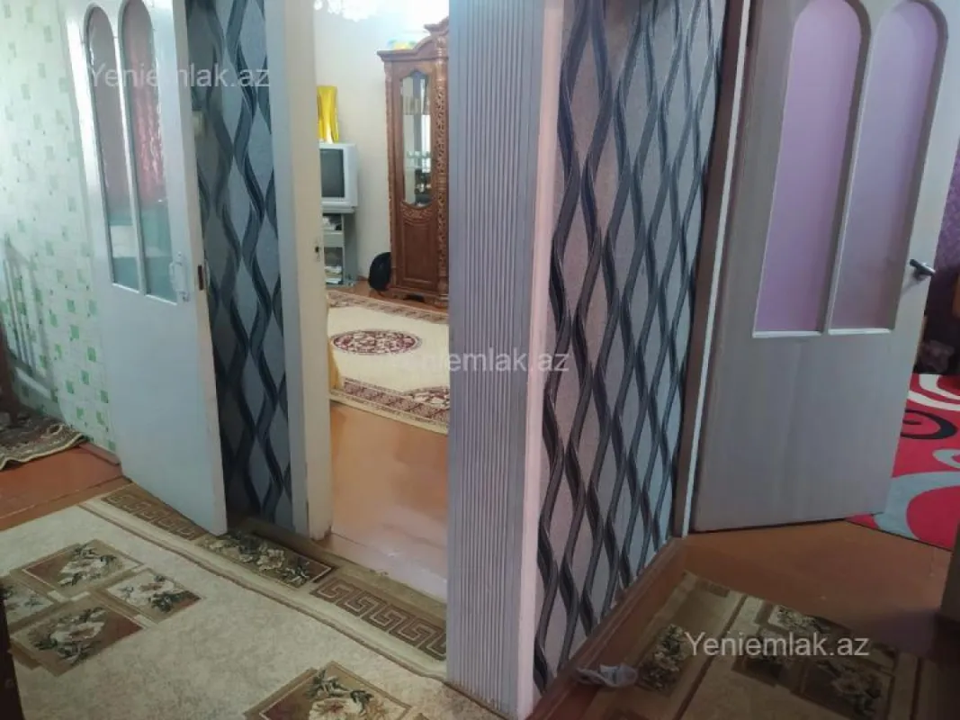 Satılır 3 otaqlı köhnə tikili 72 m²