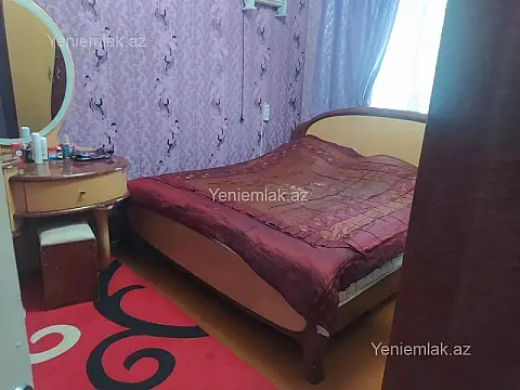 Satılır 3 otaqlı köhnə tikili 72 m²
