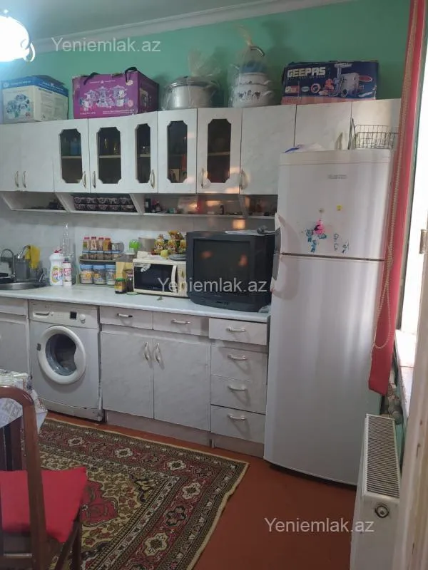 Satılır 3 otaqlı köhnə tikili 72 m²