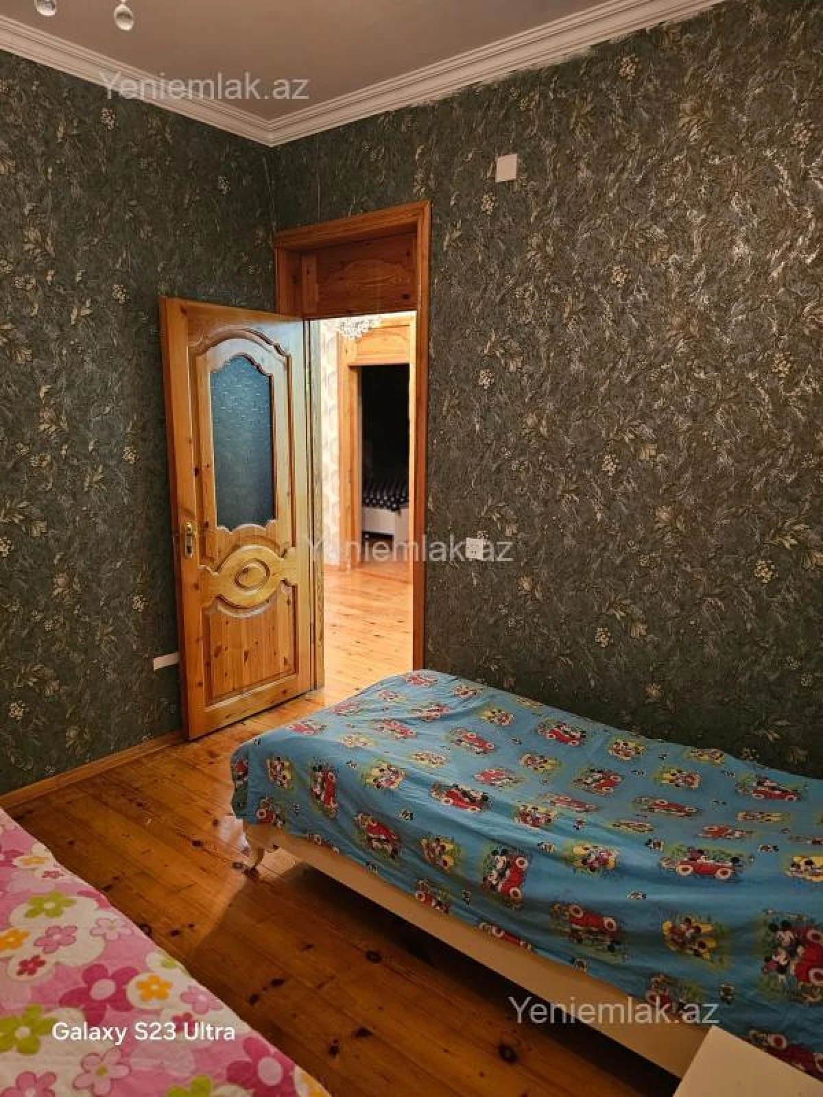 Satılır 5 otaqlı həyət evi 240 m²