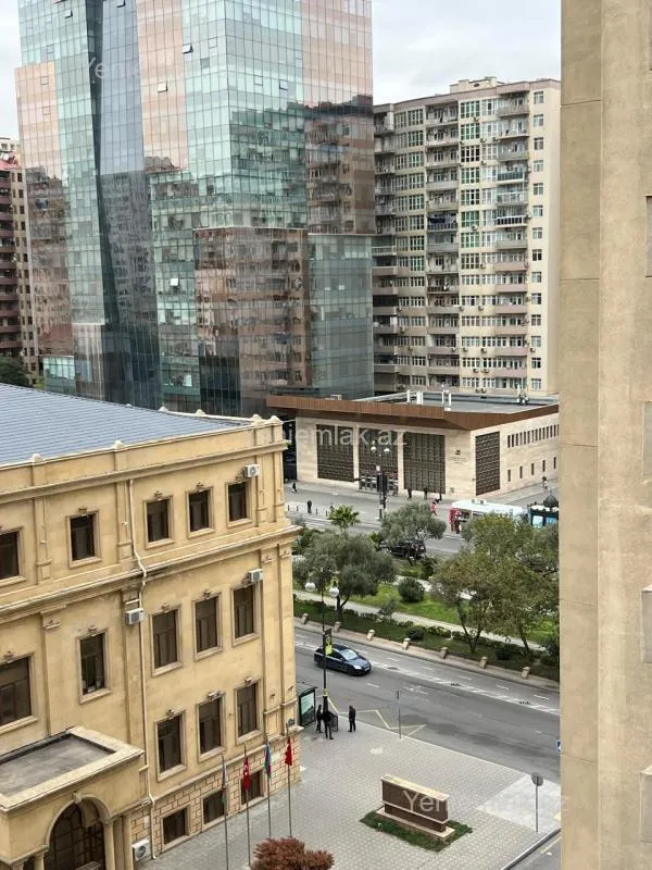 Satılır 1 otaqlı yeni tikili 60 m²