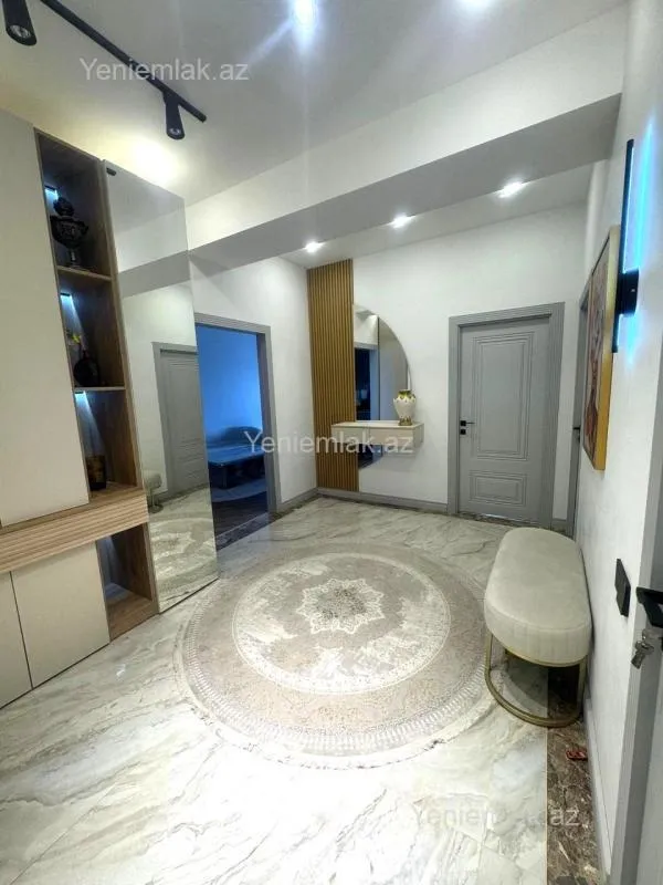 Satılır 3 otaqlı yeni tikili 90 m²