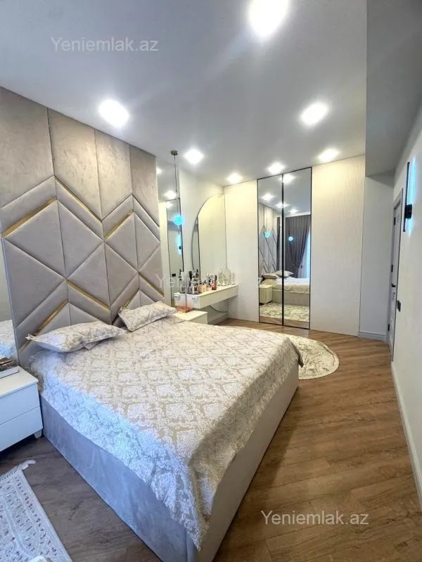 Satılır 3 otaqlı yeni tikili 90 m²