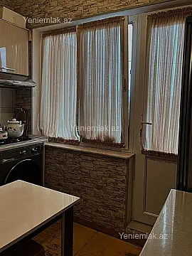 Satılır 2 otaqlı köhnə tikili 60 m²