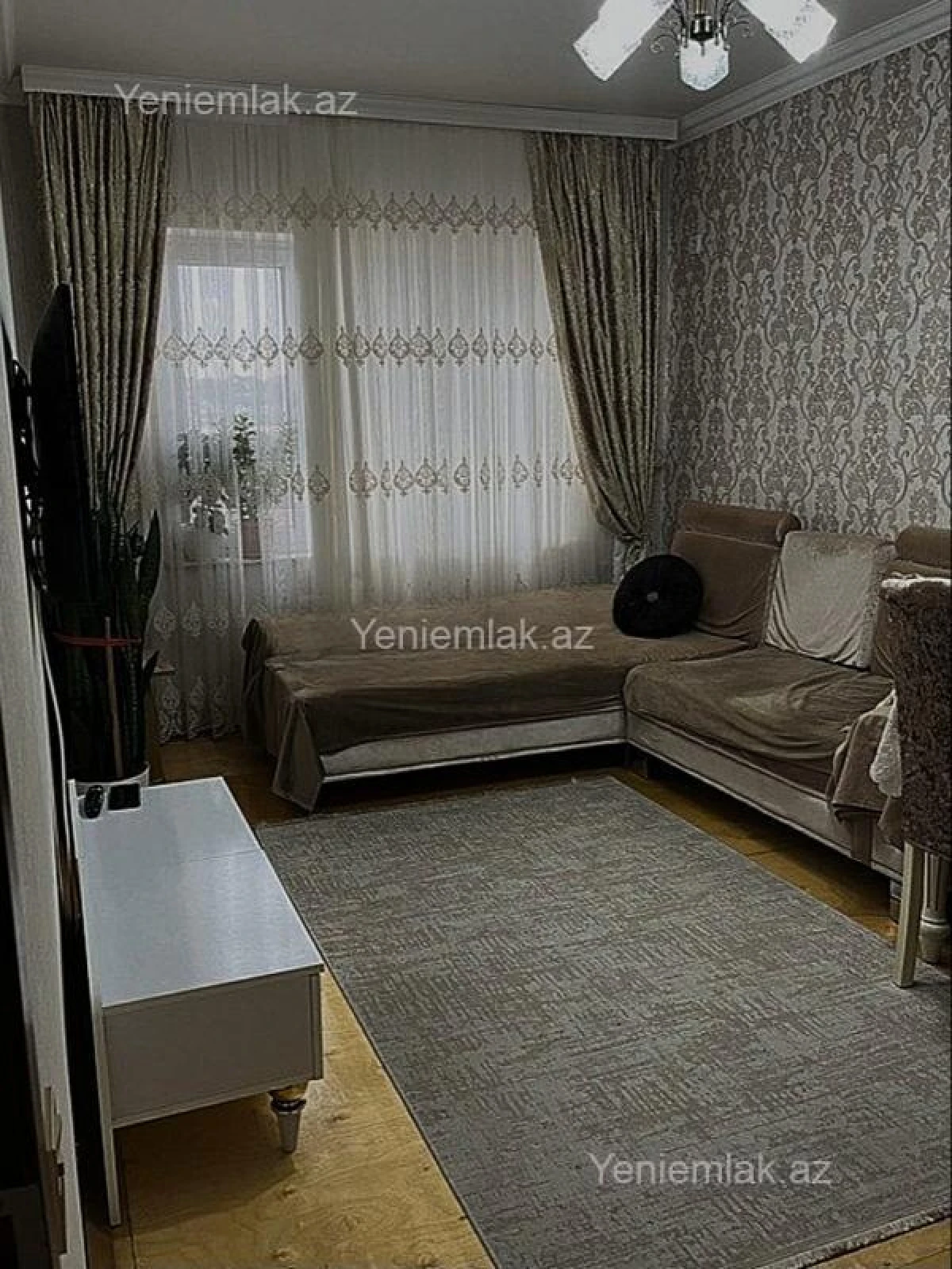 Satılır 2 otaqlı köhnə tikili 60 m²