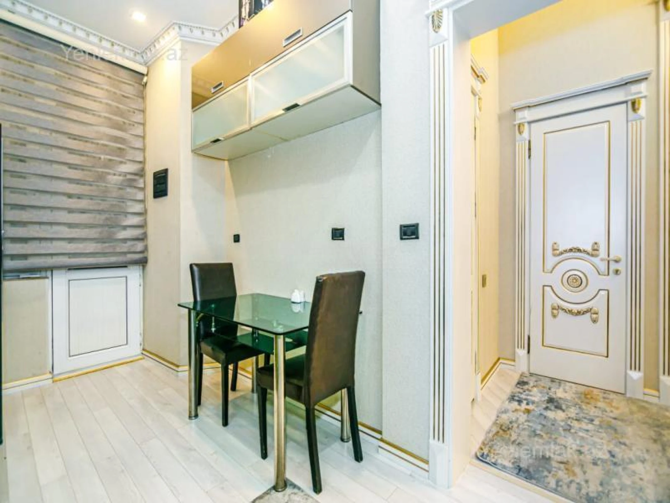 Satılır 5 otaqlı köhnə tikili 137 m²