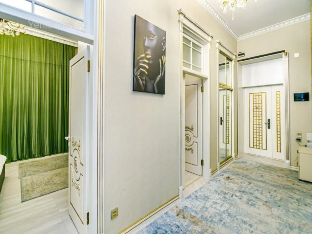 Satılır 5 otaqlı köhnə tikili 137 m²