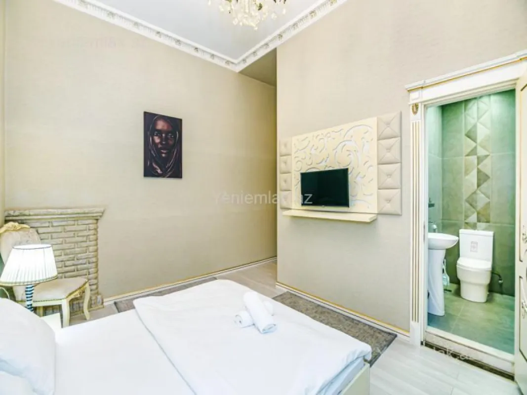 Satılır 5 otaqlı köhnə tikili 137 m²