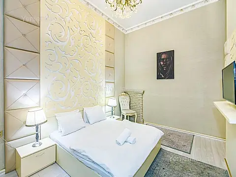 Satılır 5 otaqlı köhnə tikili 137 m²