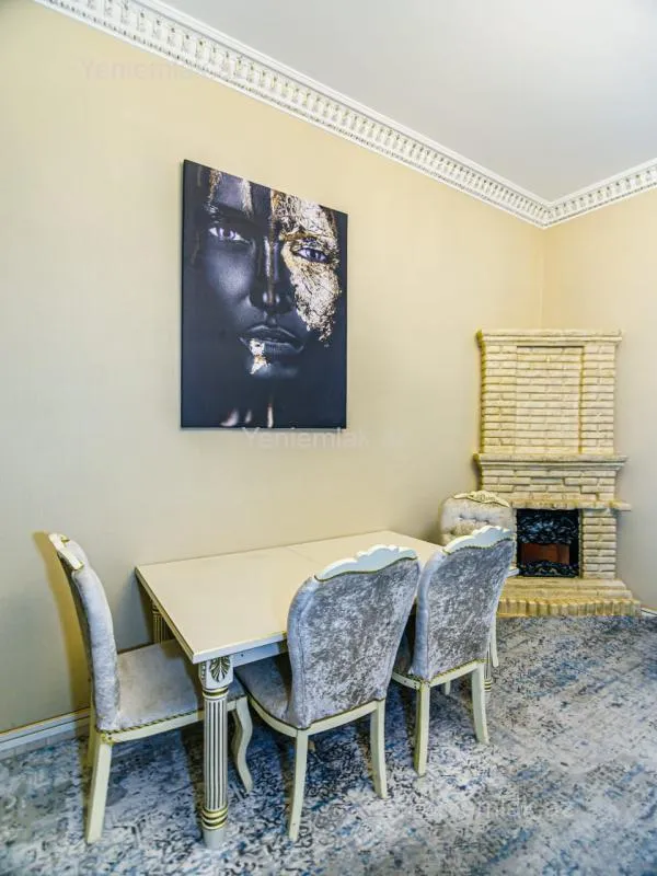 Satılır 5 otaqlı köhnə tikili 137 m²