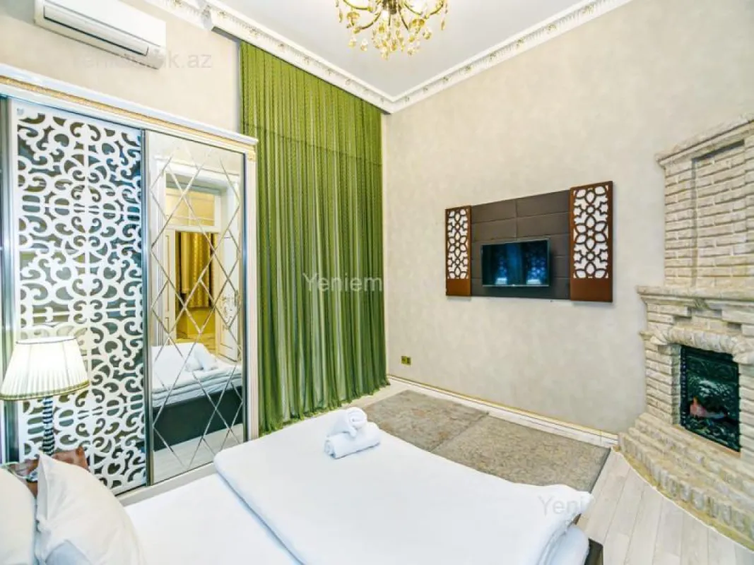 Satılır 5 otaqlı köhnə tikili 137 m²