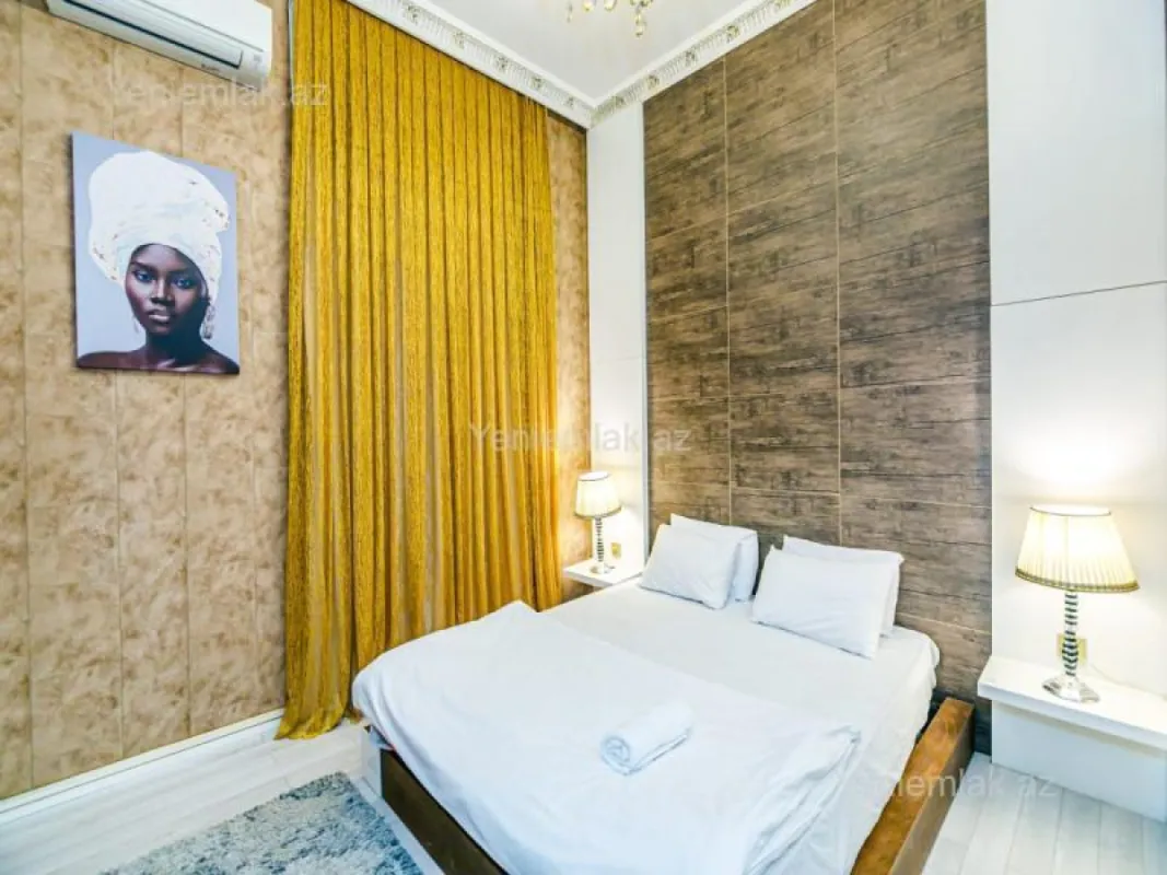 Satılır 5 otaqlı köhnə tikili 137 m²