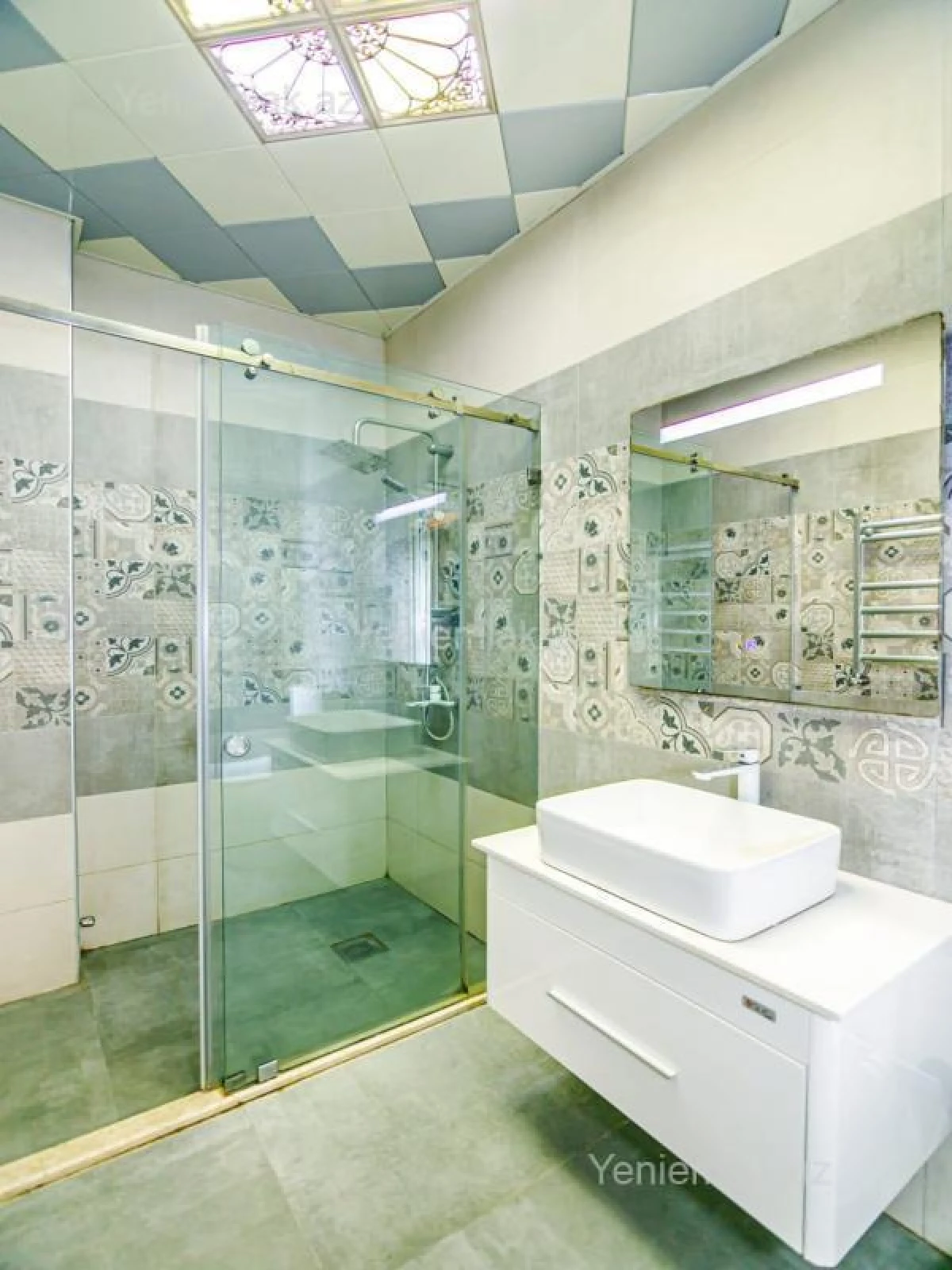 Satılır 5 otaqlı köhnə tikili 137 m²