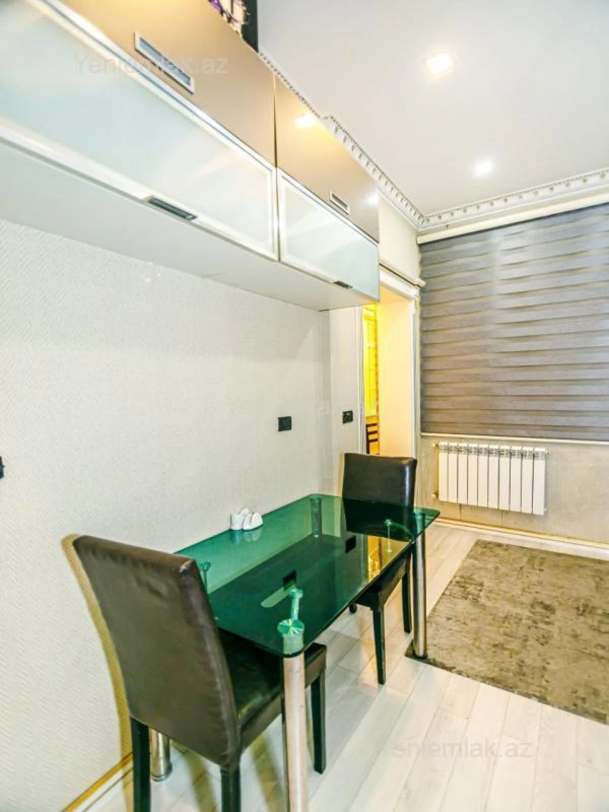 Satılır 5 otaqlı köhnə tikili 137 m²