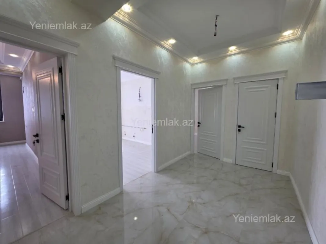 Satılır 2 otaqlı yeni tikili 76 m²