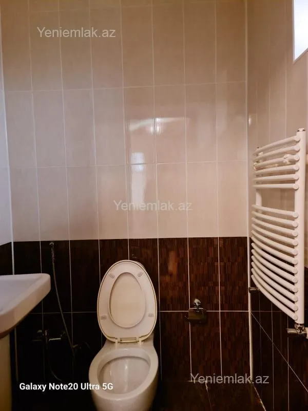 Satılır 6 otaqlı həyət evi 600 m²