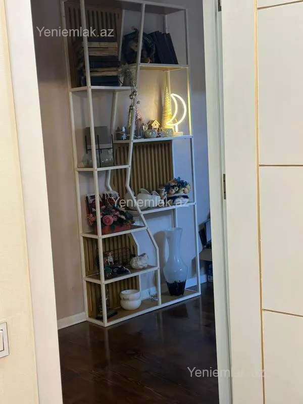 Satılır 3 otaqlı yeni tikili 114 m²