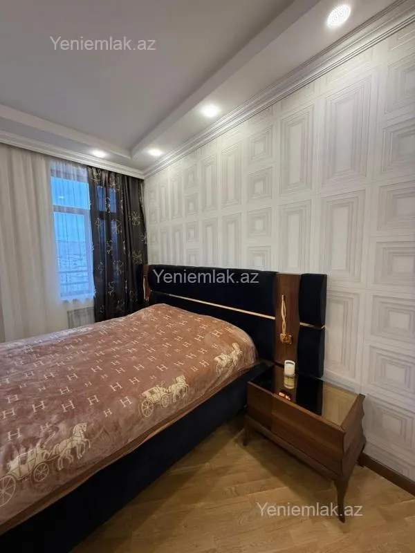Satılır 3 otaqlı yeni tikili 110 m²