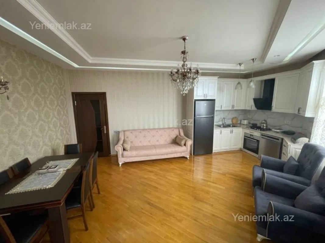 Satılır 4 otaqlı yeni tikili 120 m²