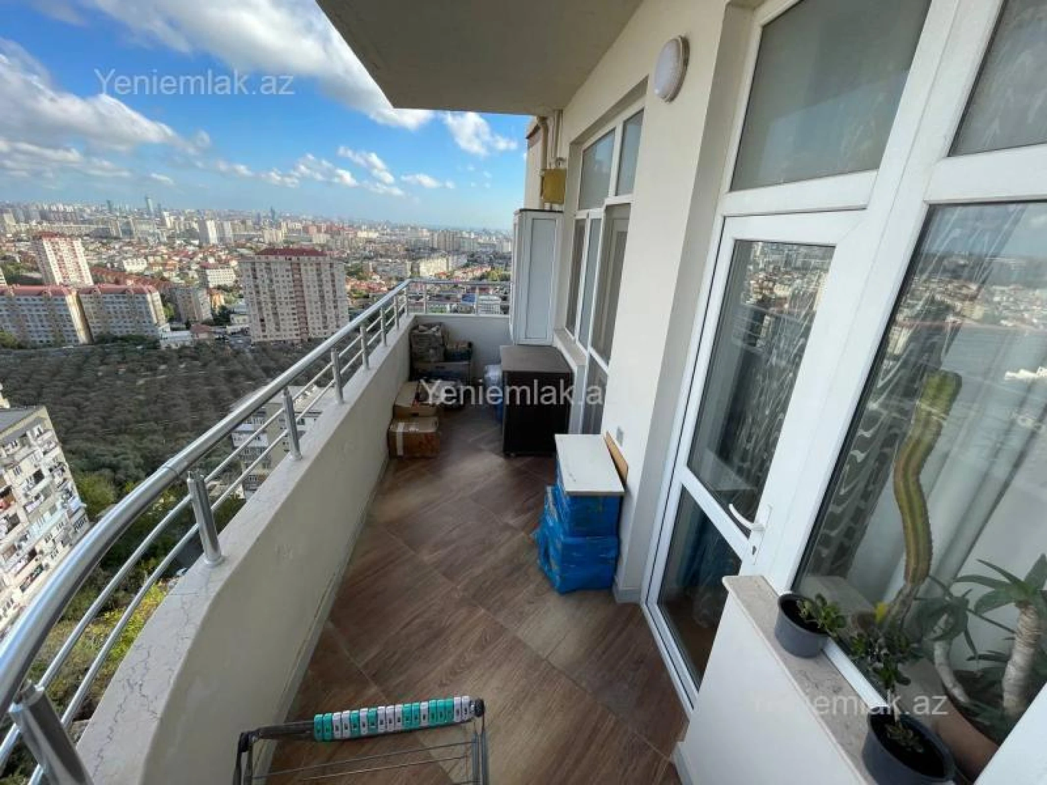 Satılır 4 otaqlı yeni tikili 120 m²